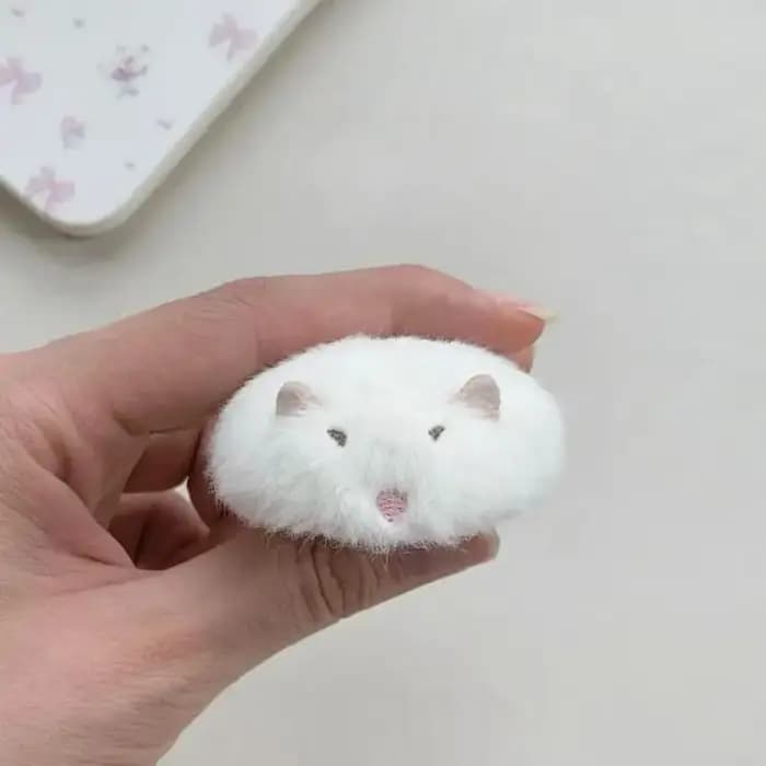 Pince à cheveux mignonne en forme de hamster de dessin animé, 1 pièce, accessoire capillaire doux et