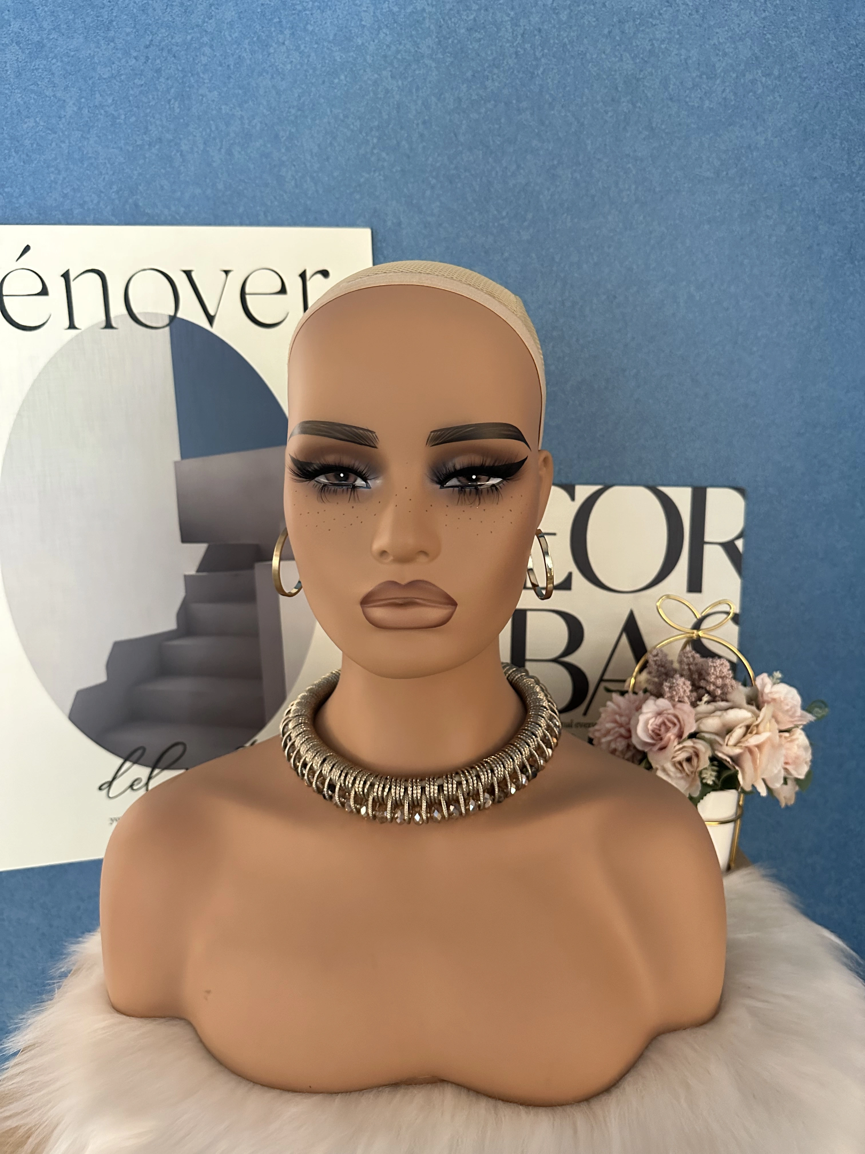 Tête de Mannequin visage carré avec épaules tête d'affichage de perruques réalistes avec tête factic