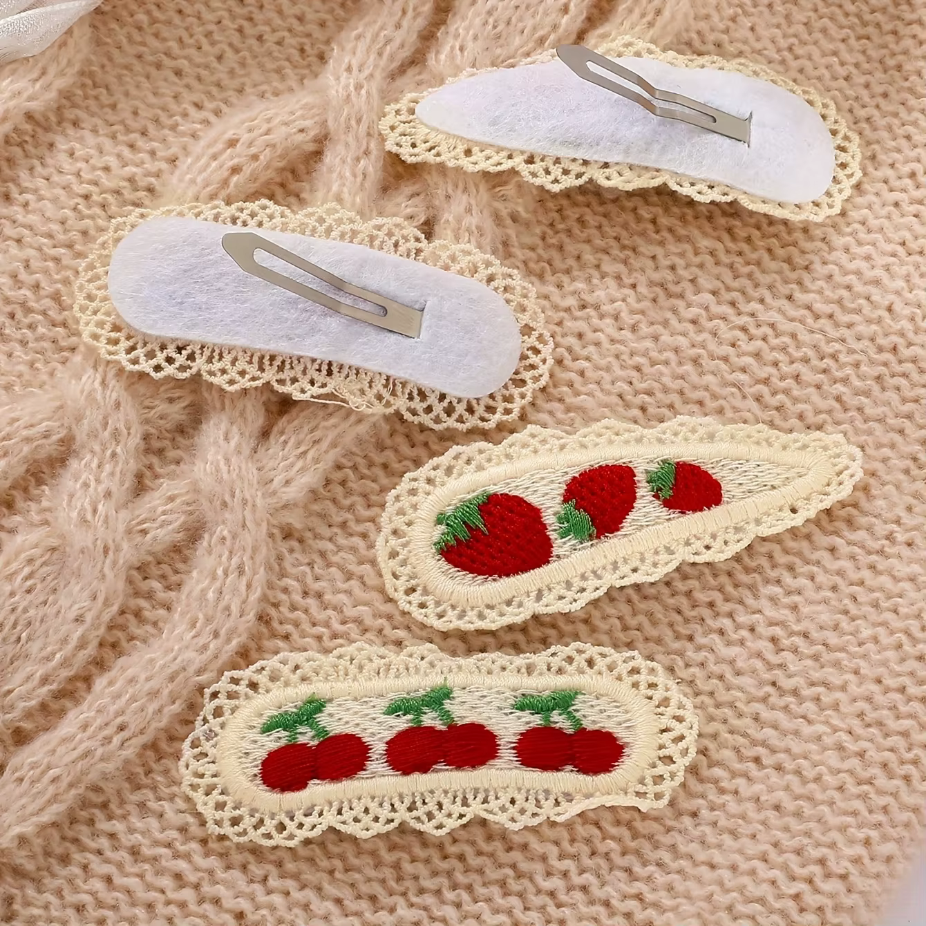 Épingles à cheveux mignonnes 2 pièces, épingles à cheveux tricotées colorées cerise et fraise, acces