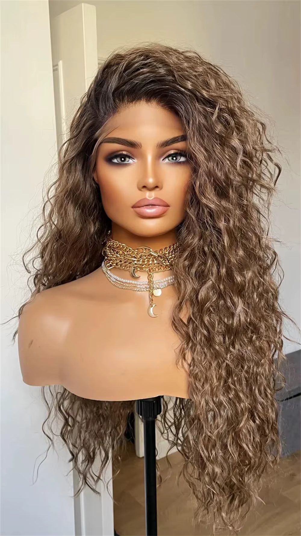 Perruque synthétique bouclée brun cendré foncé, racines foncées, petite taille de tête, perruques bo