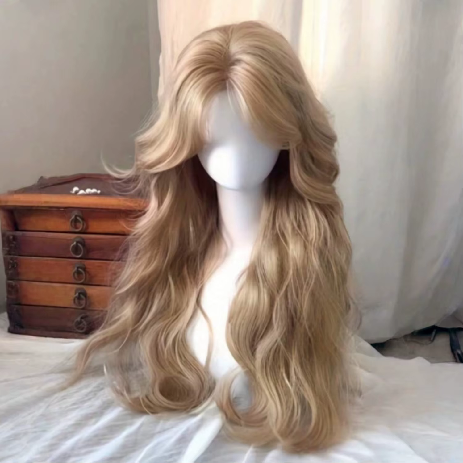 Perruque synthétique de 22 pouces pour femmes, avec une coiffure longue et ondulée, texture bouclée,
