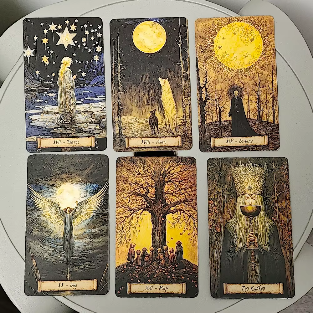 Shadow Fates Tarot Deck 78 pièces cartes sombres rentrées dans le folklore, le mythe et la sagesse d