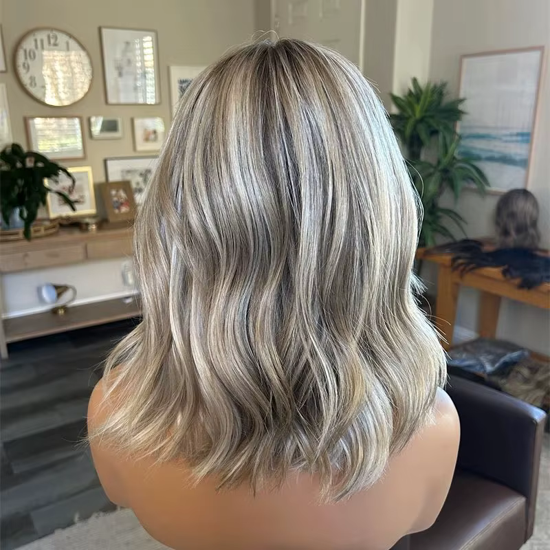 Perruque synthétique 13x4 résistante à la chaleur, ombrée gris cendré blond, avec dentelle HD, effet