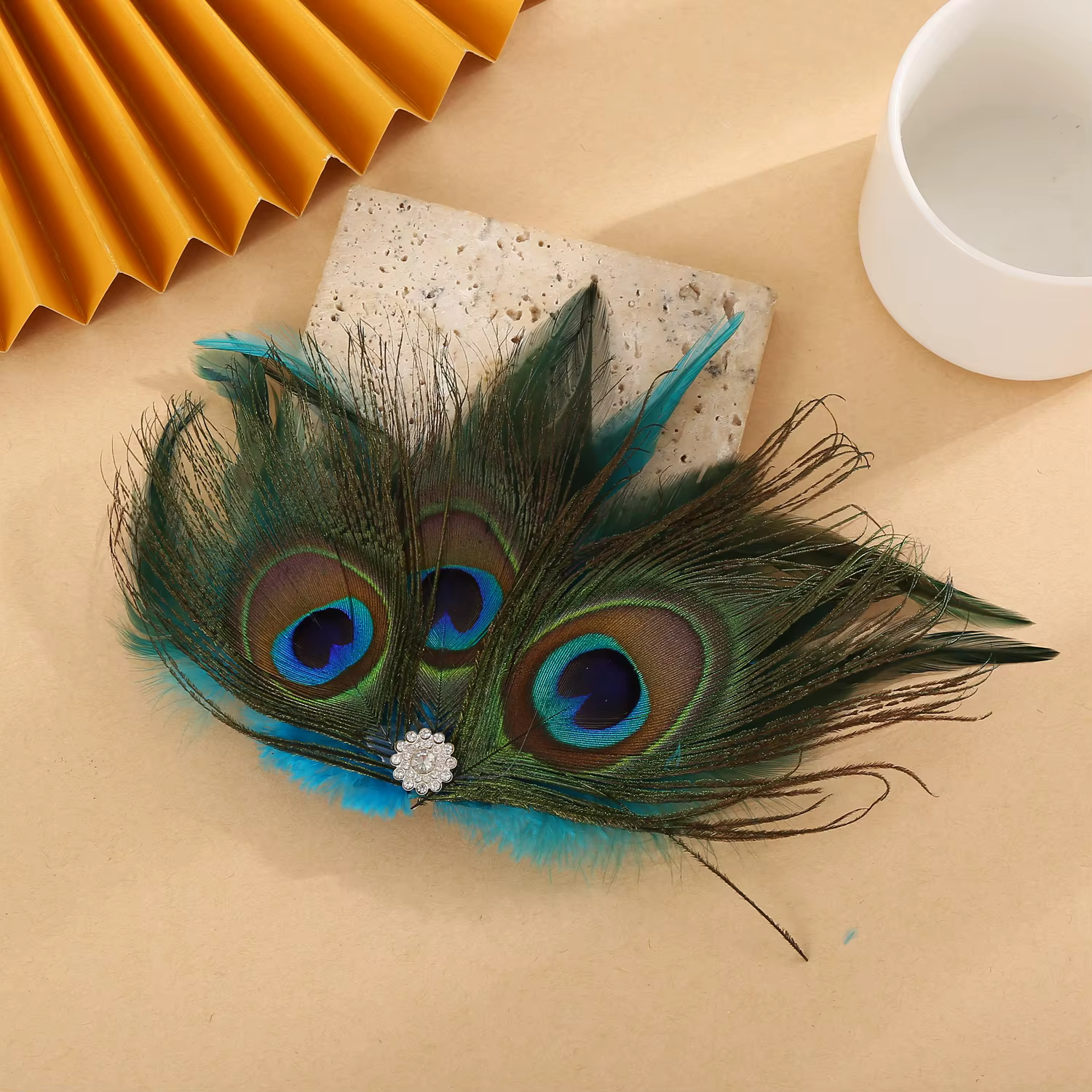 Pince à cheveux élégante en plumes de paon, strass, plumes naturelles, couvre-chef charmant, pince à