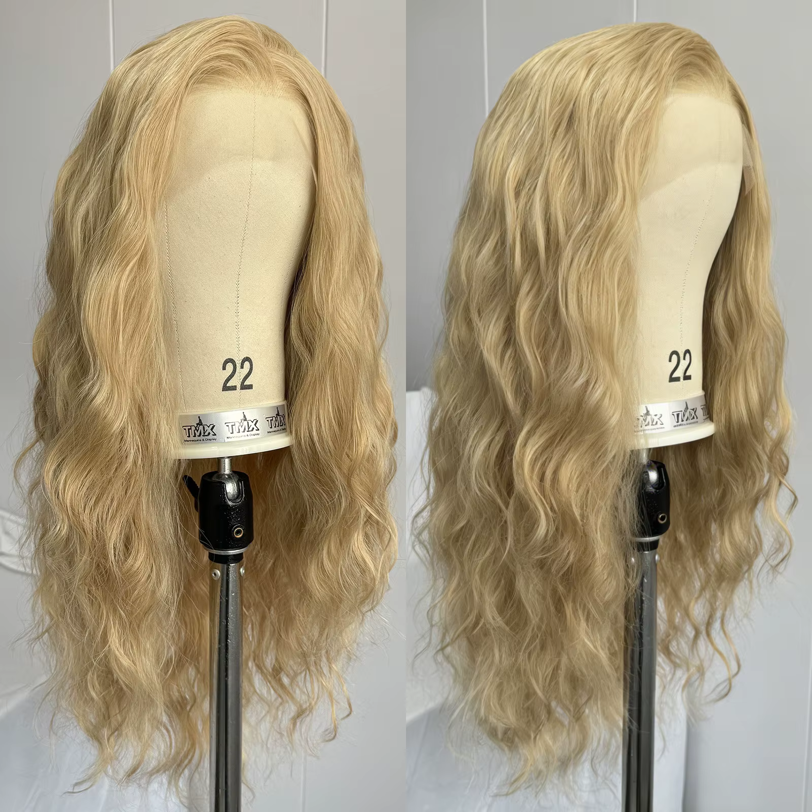 Perruques à lacet frontal 13X4 longues et bouclées, ondulées naturellement, avec mèches blondes, pou