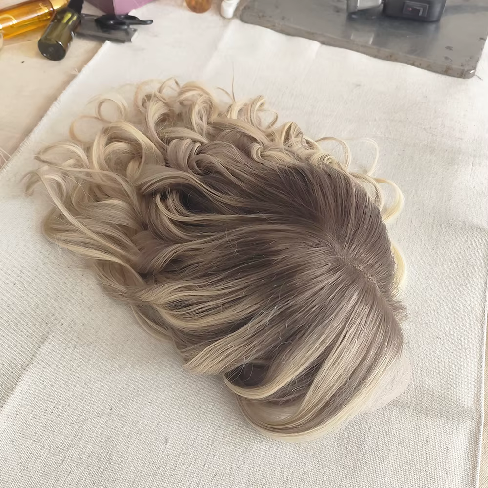 Perruques en dentelle de cheveux humains de luxe, mèches blondes mélangées à des racines brun foncé,