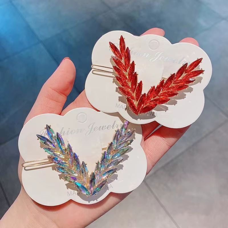 Pince à cheveux de luxe en cristal brillant pour femmes, épingles à cheveux coréennes en forme de V,