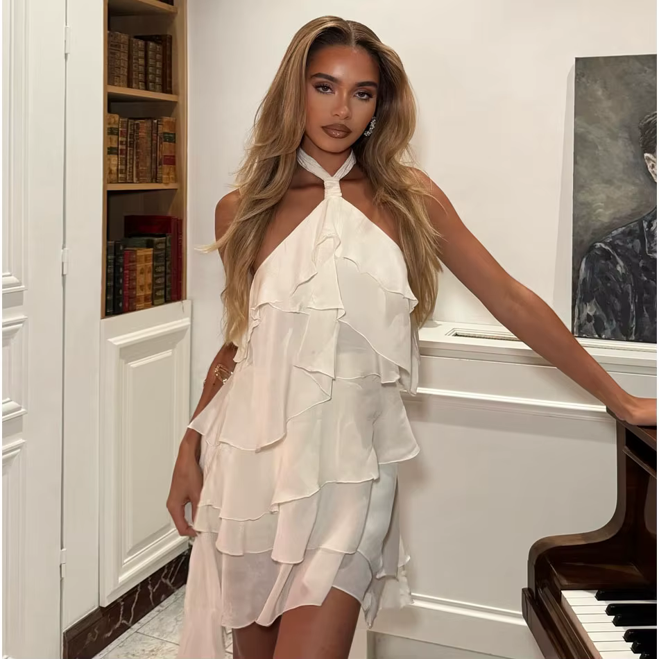 Salon qualité Tuneful Rich Girl met en évidence Balayage Blonde couleur perruques de cheveux humains