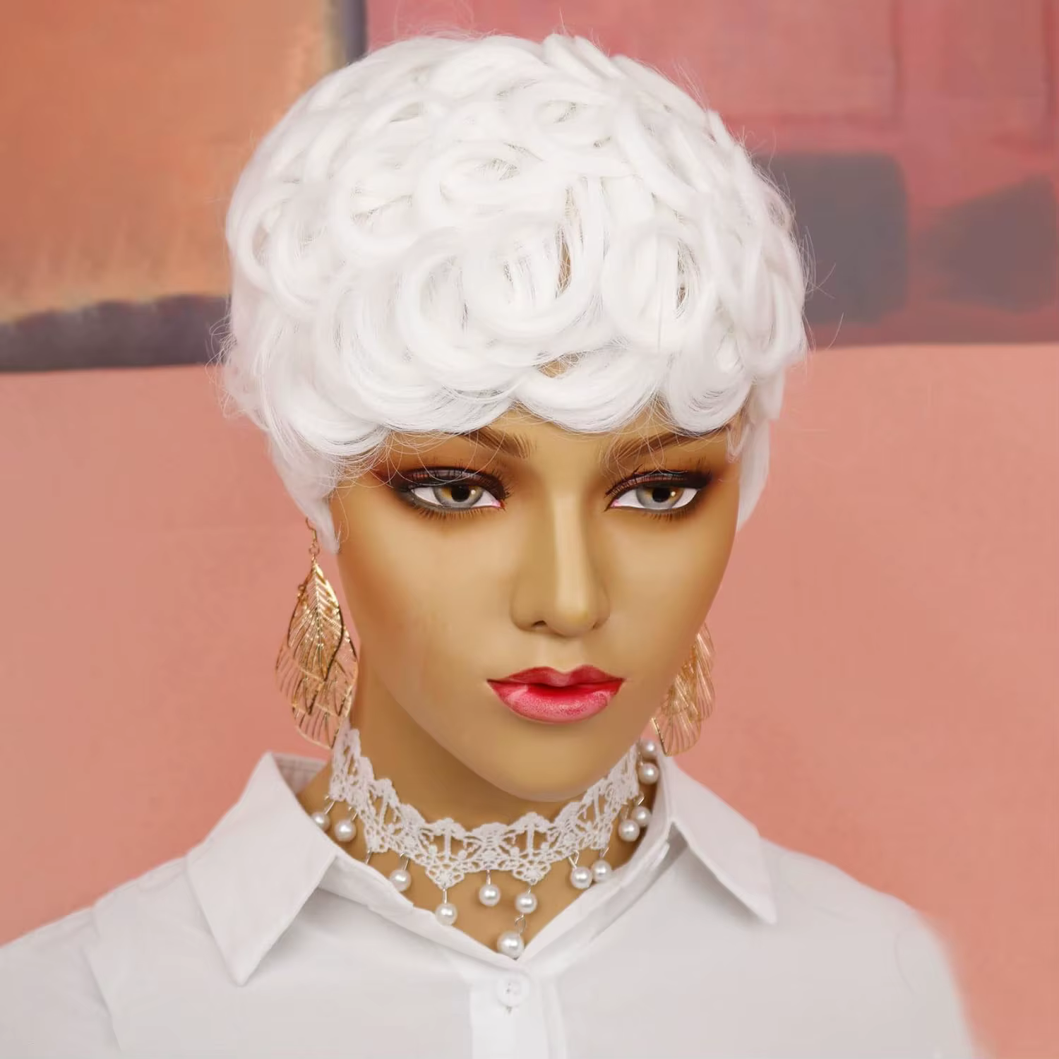 Perruque courte bouclée Pixie Cut avec frange pour femmes noires, perruques moelleuses blanches, per