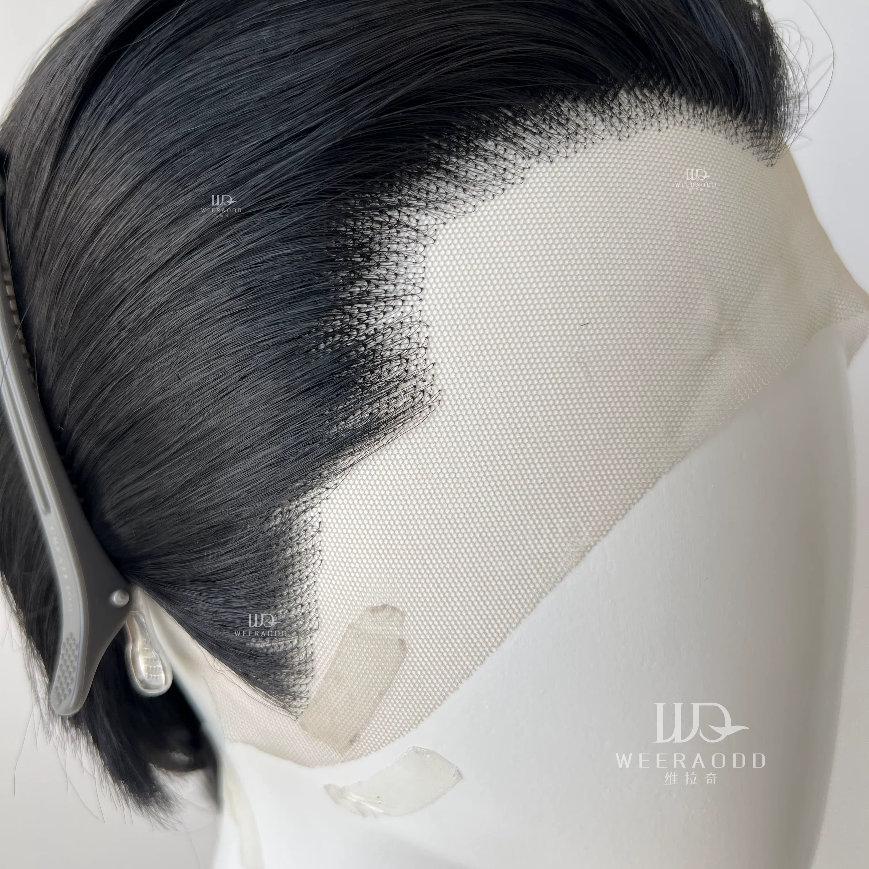 Perruque de cheveux courts noirs pour homme avec une coiffure lissée au dos Cosplay 13*4 HD perruque