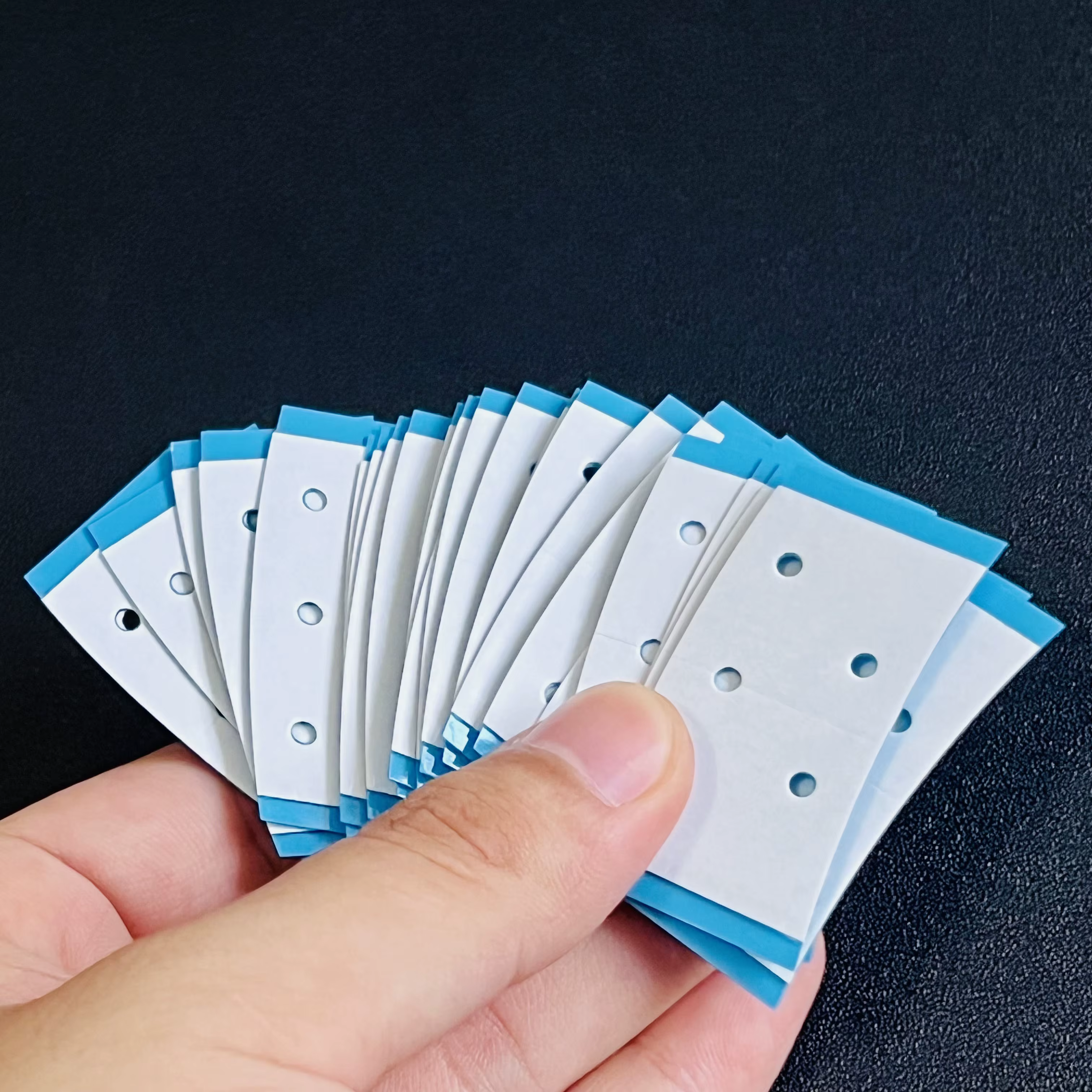 36 pièces ruban de marcheur incurvé Double face ultra tenir ruban système de cheveux ruban tenir col
