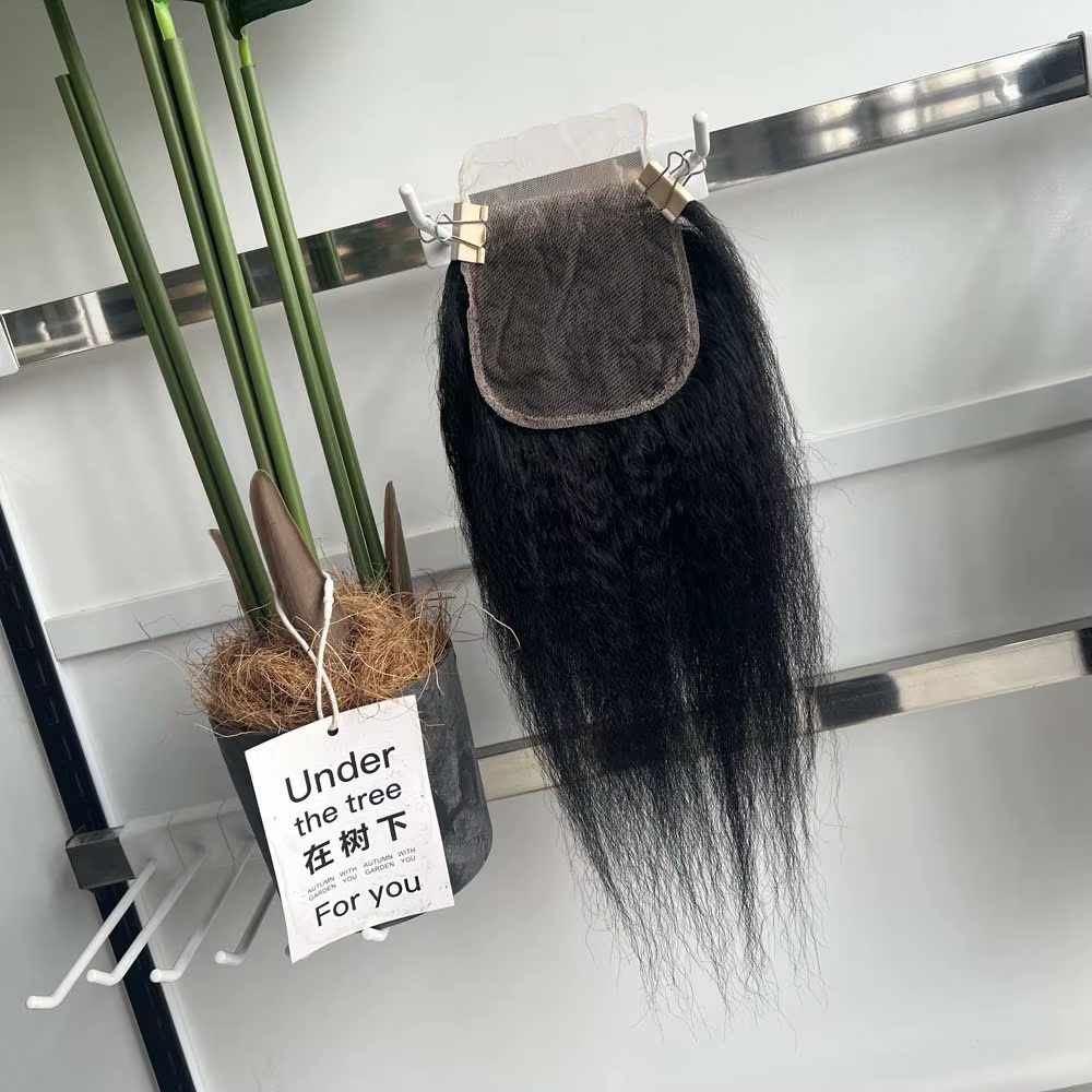 Soldes Exceptionnelles : Lots de Cheveux Raides Kinky avec Closure Frontale HD Transparente et Bundl