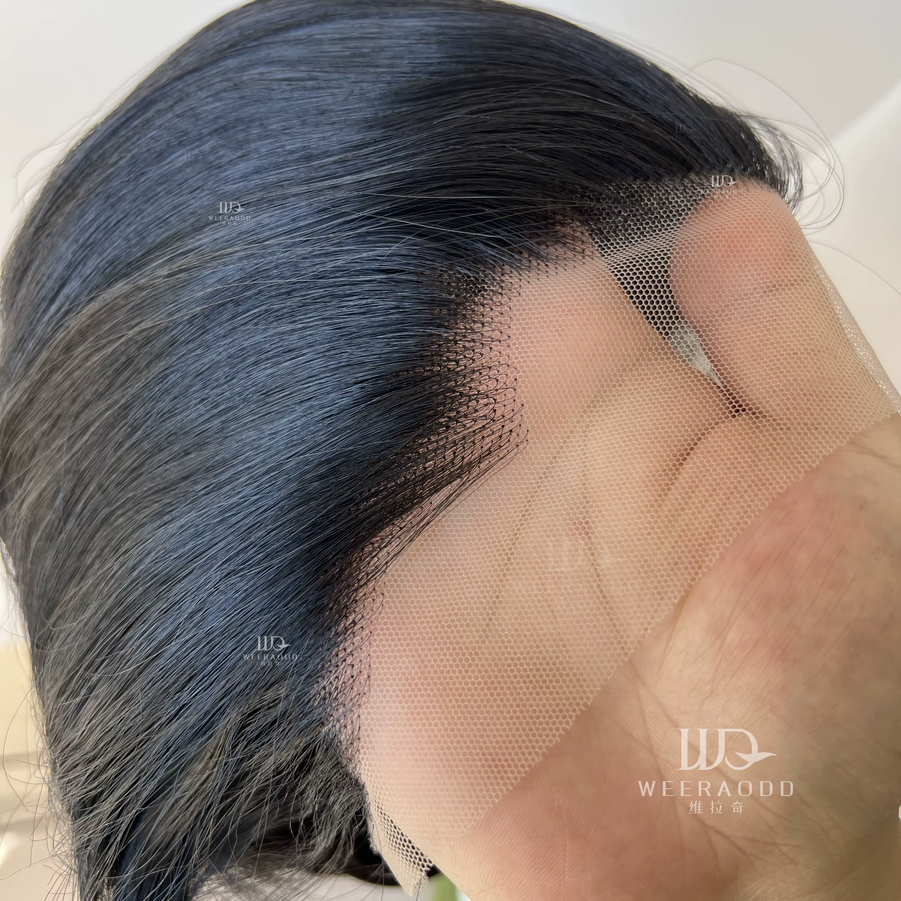 Perruque de cheveux courts noirs pour homme avec une coiffure lissée au dos Cosplay 13*4 HD perruque