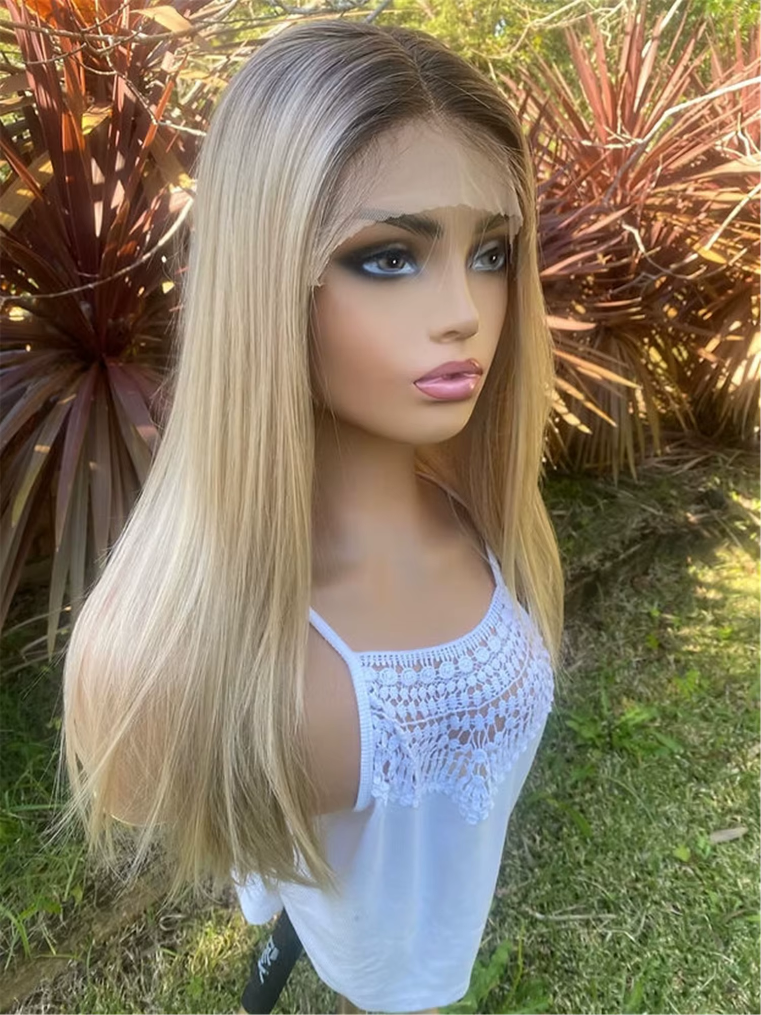 Perruque synthétique blonde cendrée avec mèches, perruque frontale en dentelle 13x4 pour usage quoti