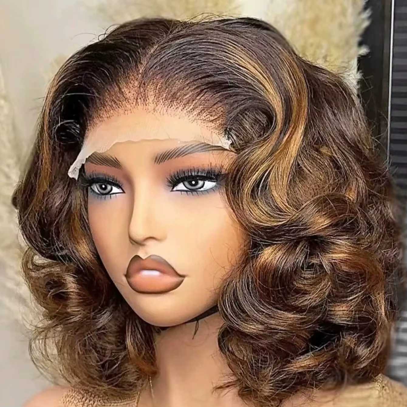 Perruque Bob à dentelle frontale 13x4, cheveux humains, vague corporelle, ombré 4/27, mèches blond m