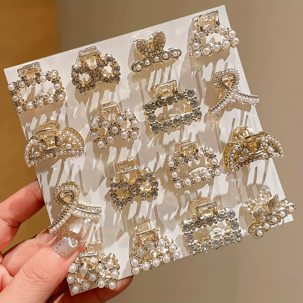 Un ensemble de 8 mini pinces à cheveux rétro pour femmes