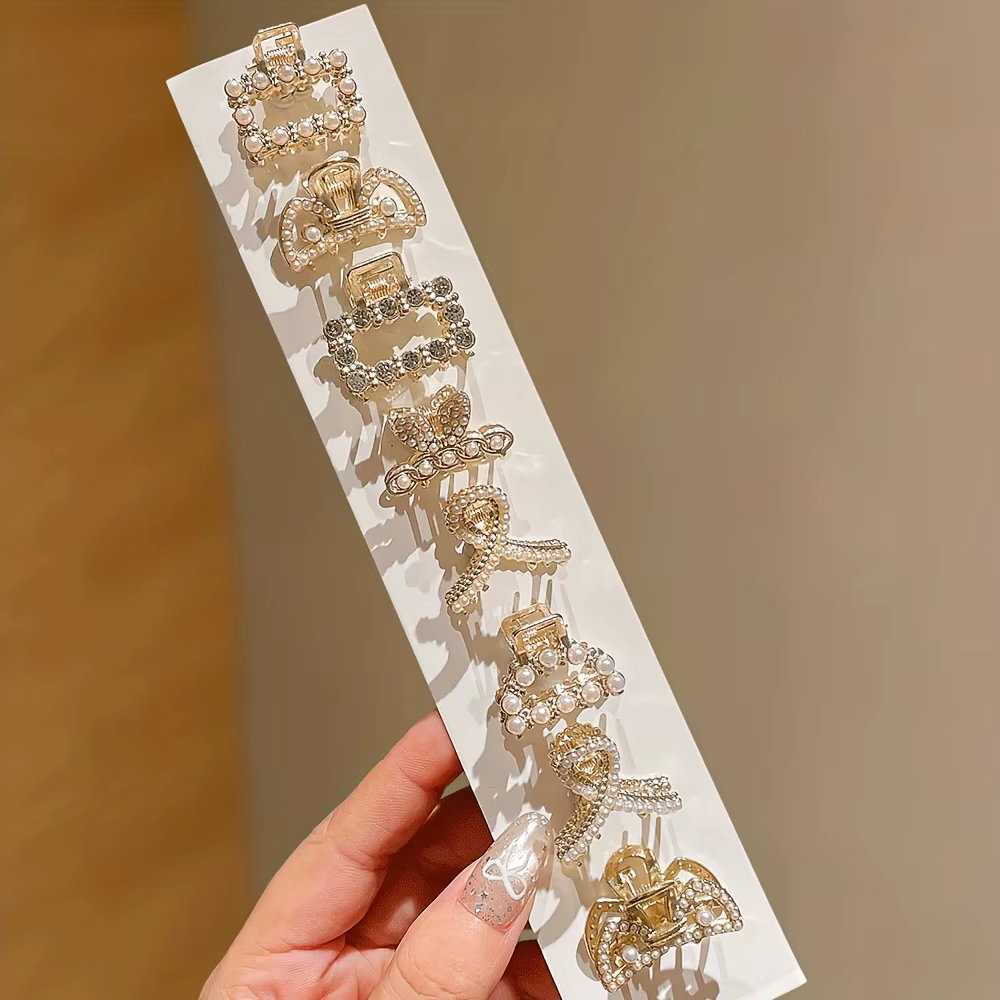 Un ensemble de 8 mini pinces à cheveux rétro pour femmes