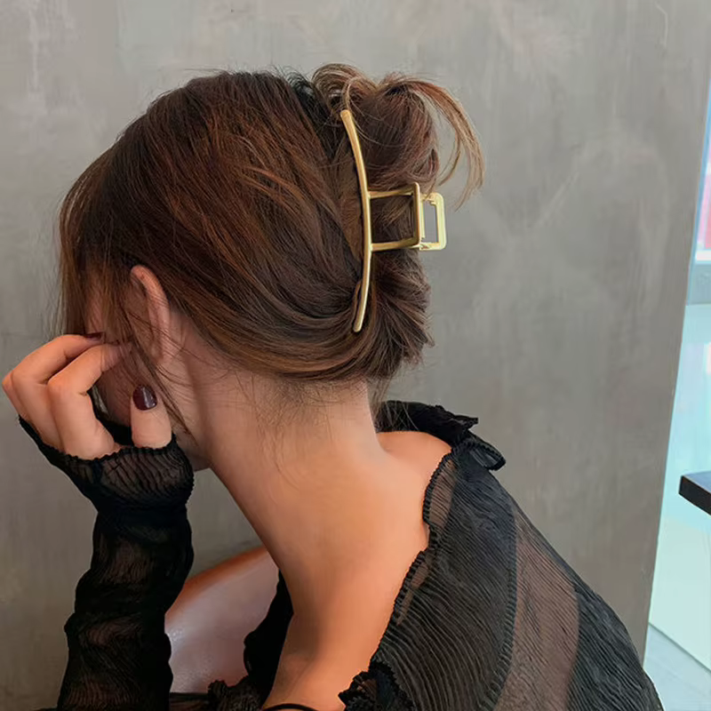 Pinces à cheveux crabe en métal pour femmes