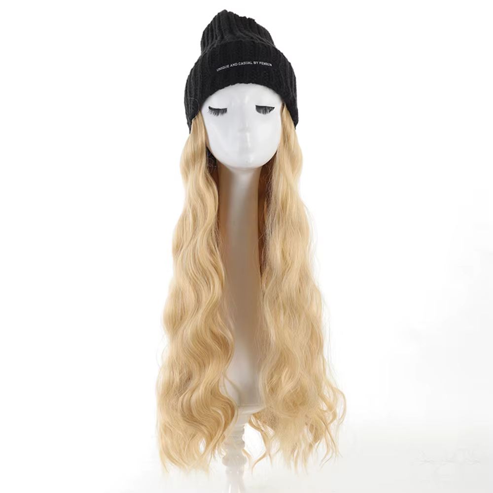 Bonnet en tricot avec extensions de cheveux synthétiques longues et ondulées intégrées