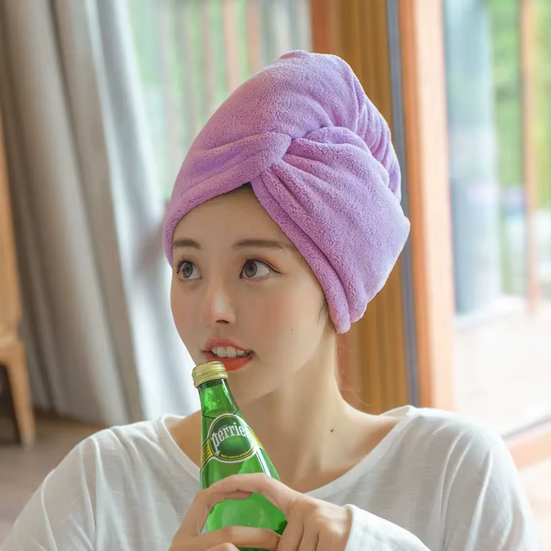 Femmes cheveux longs serviette