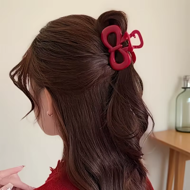 Pinces à cheveux bleues à pois