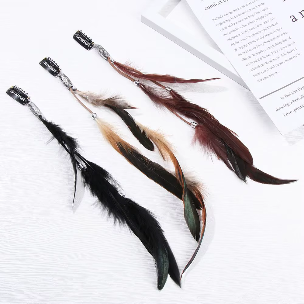 Pinces à cheveux en plumes colorées pour femmes
