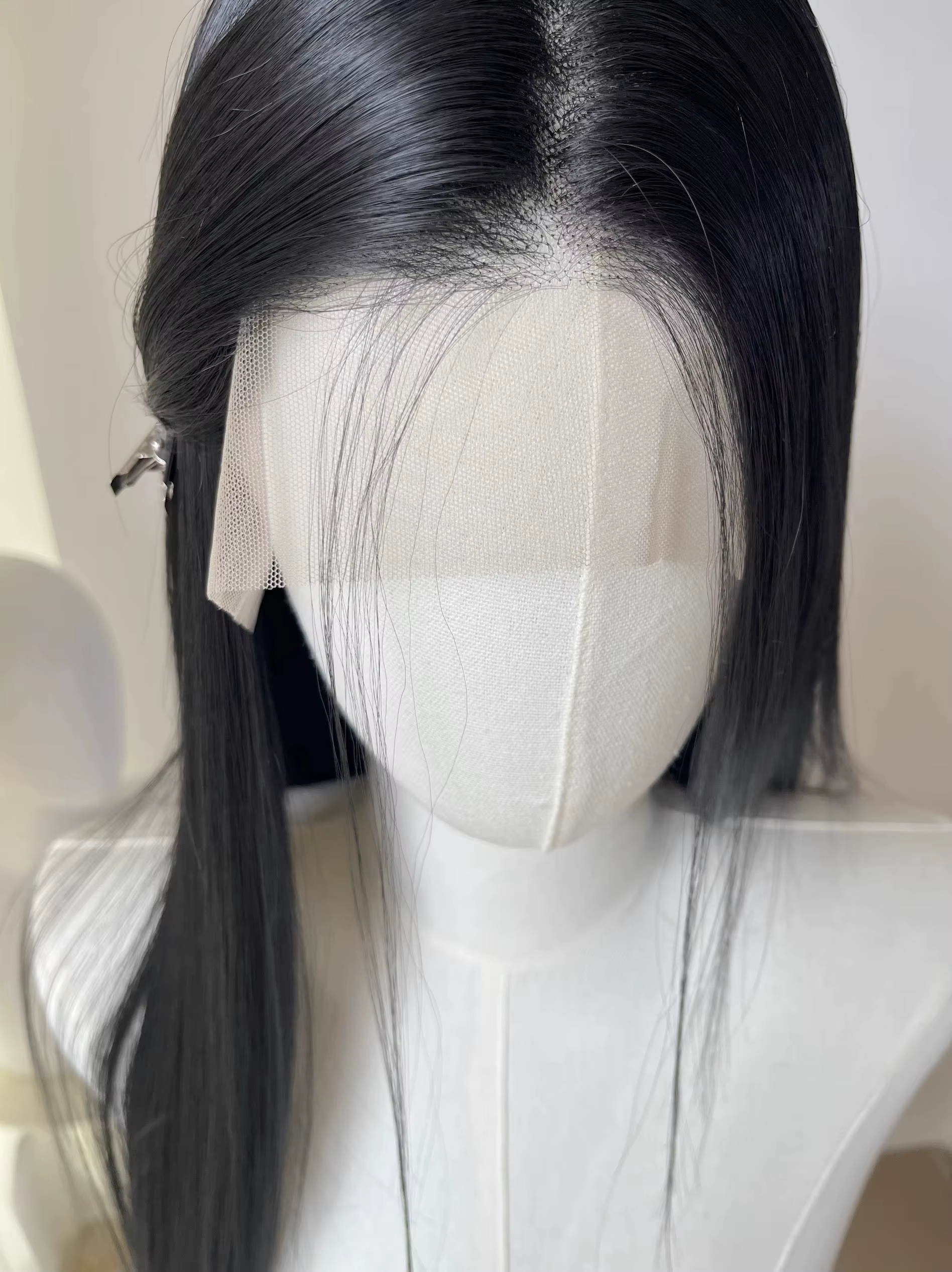 Perruque Lace Front Wig synthétique noire 26 pouces