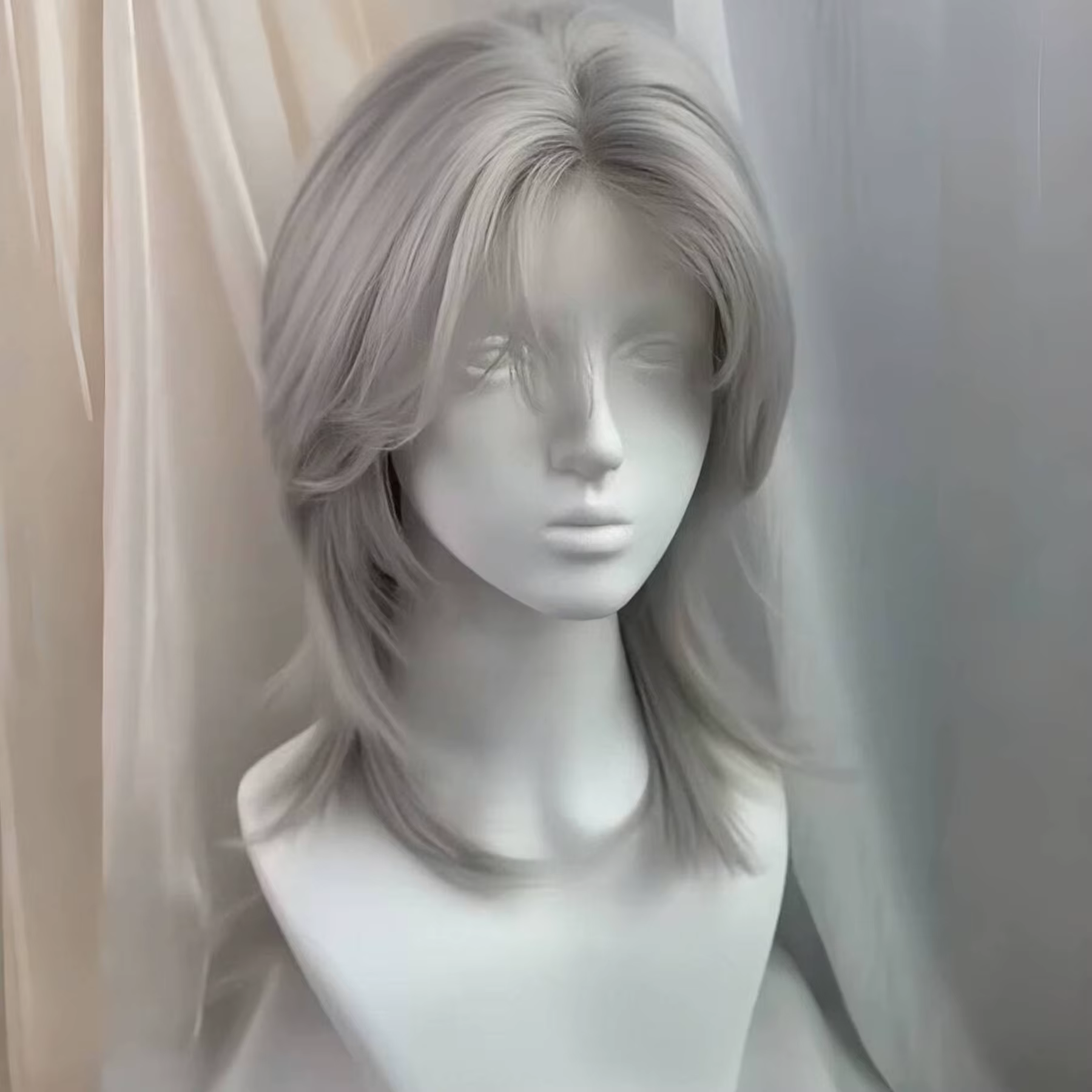 Lolita perruque synthétique front dentelle queue de loup cheveux courts bouclés argent gris superposition quotidien