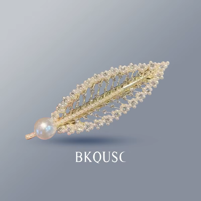 Pince à cheveux en strass pour femmes