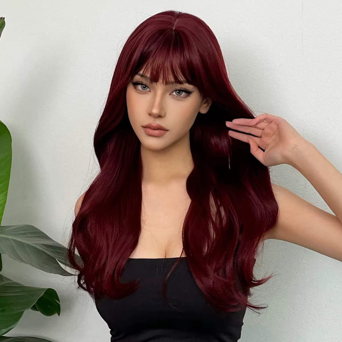 Grande perruque synthétique rouge bordeaux pour Halloween