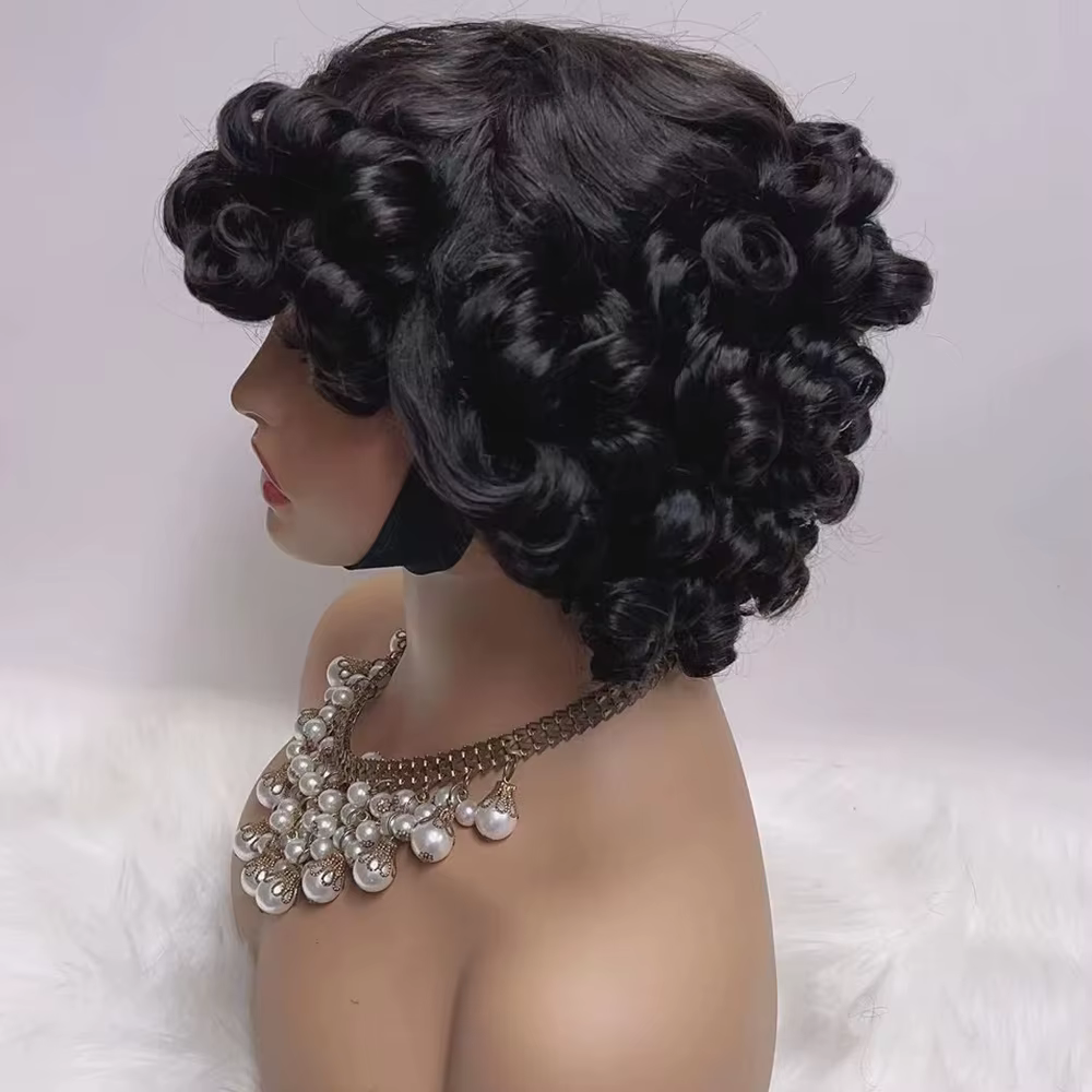 Perruque courte bouclée Funmi prête à porter, entièrement fabriquée à la machine, avec frange, sans colle, boucles lâches, en cheveux humains vietnamiens pour femmes