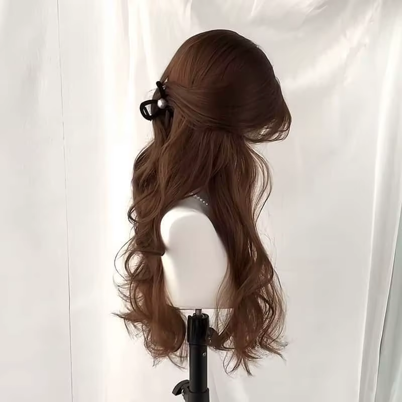 Perruque marron miel Une femme