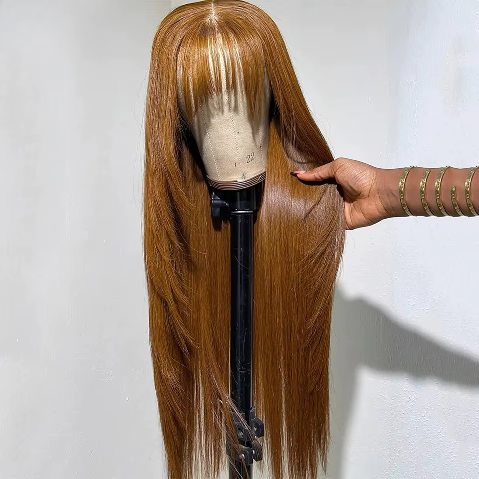 Perruque Lace Front Marron Clair Superposée avec Frange 13x4 HD