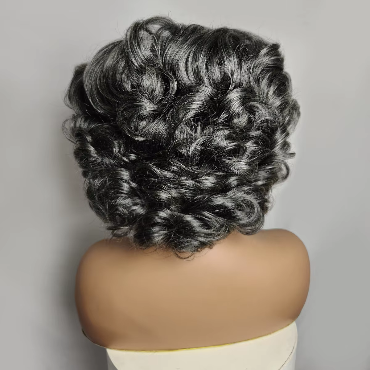 350% vague rebondissante couleur grise 4x4 HD dentelle fermeture perruques de cheveux humains haute densité porter et