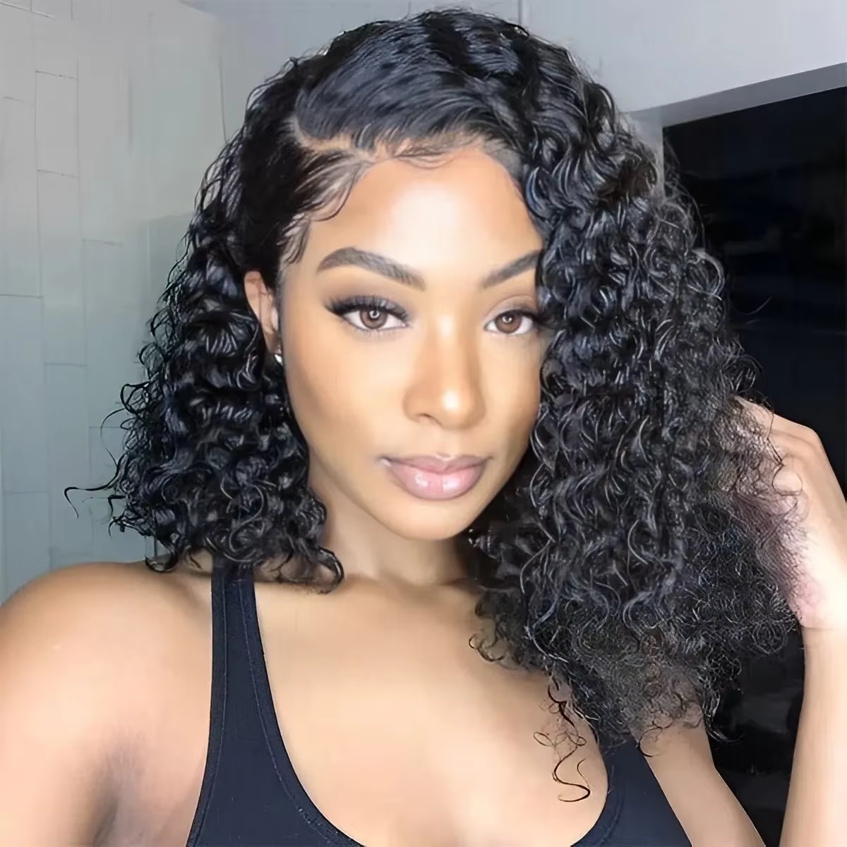 Cheveux brésiliens courts crépus bouclés paquets avec fermeture 100% non transformés Extension de trame