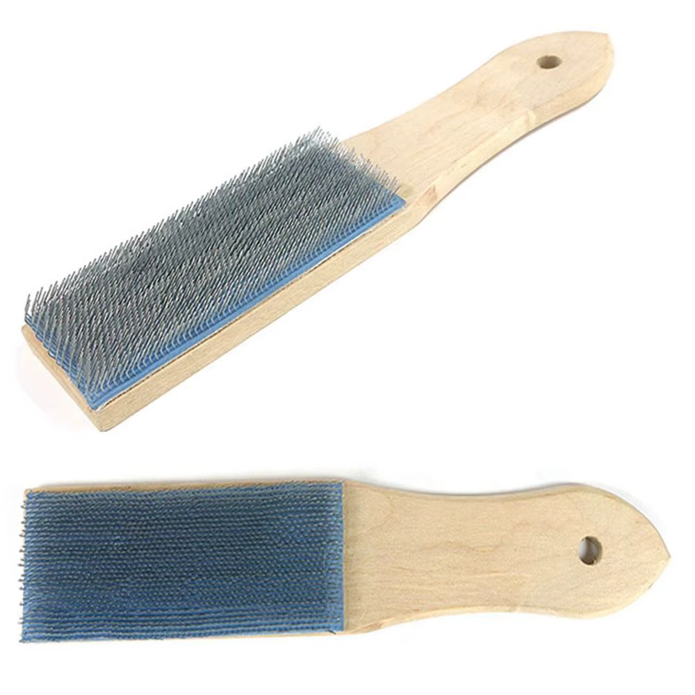 Conception ergonomique en métal en acier robuste, outil de nettoyage de brosse de lime à puce, nettoyeur de fichiers de brosse de nettoyage