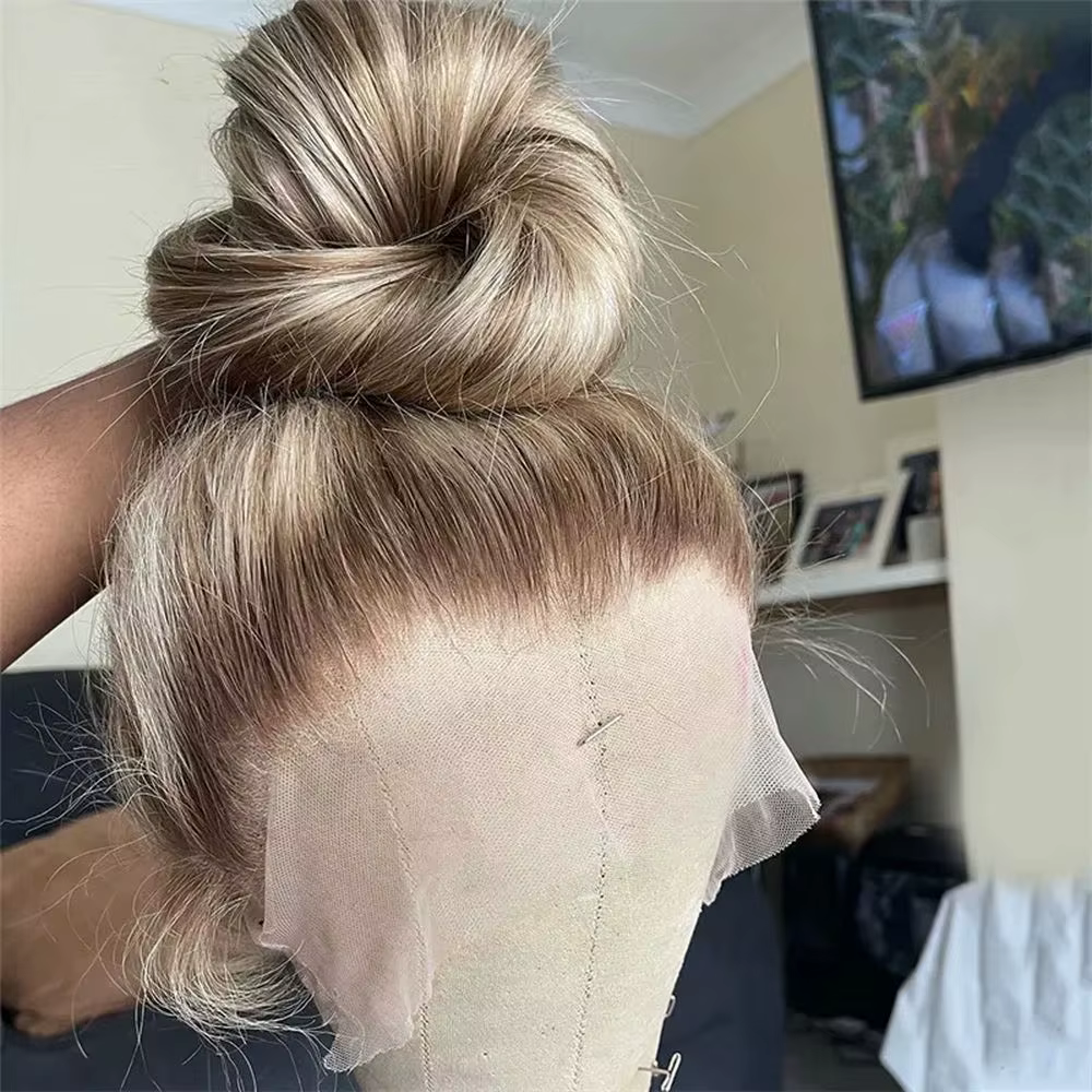 Perruque simple lisse et naturelle pour femme
