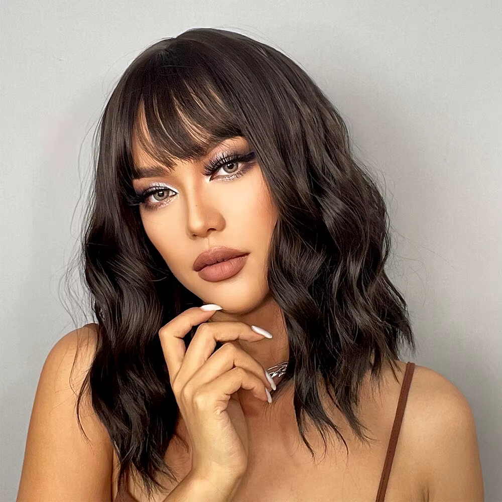 Perruque Bob Synthétique Naturelle Courte Ondulée avec Frange pour Femme