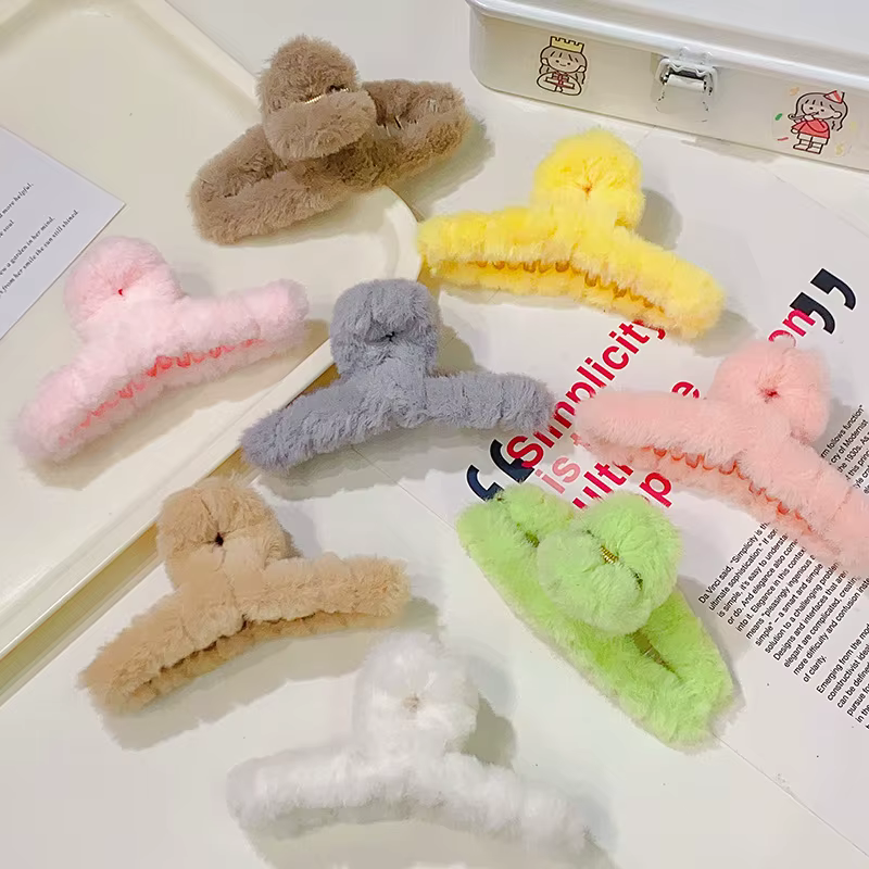 Nouvelle pince à cheveux croisée colorée et moelleuse pour femmes et filles