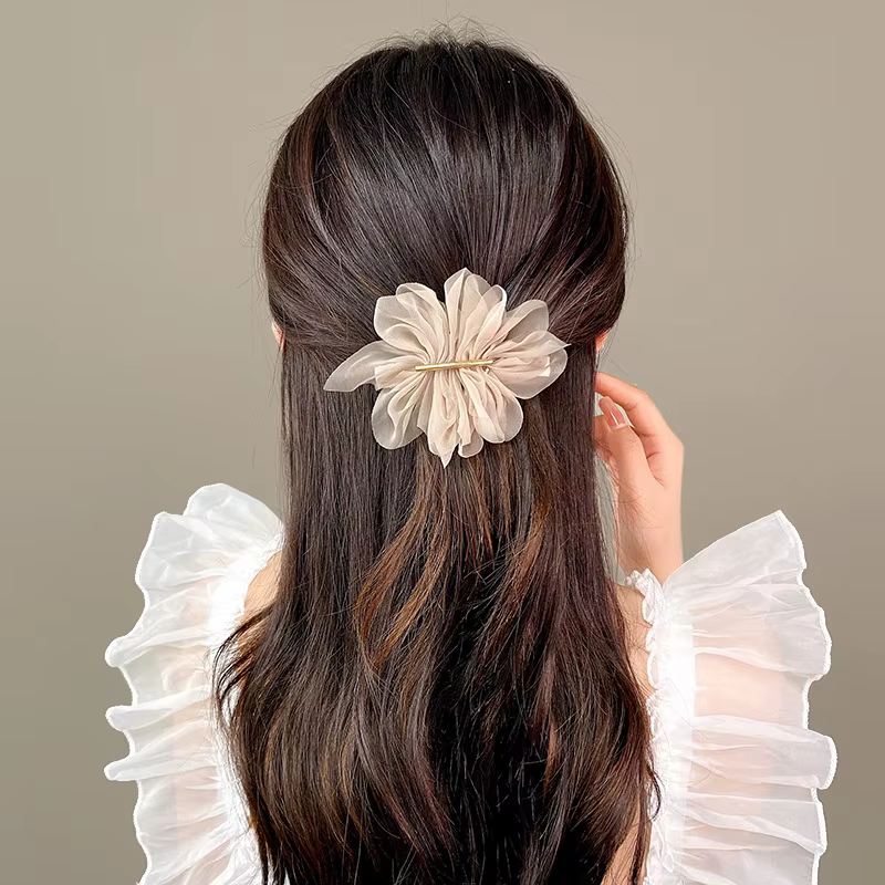 Pince à cheveux fleur en mousseline de soie pour femme