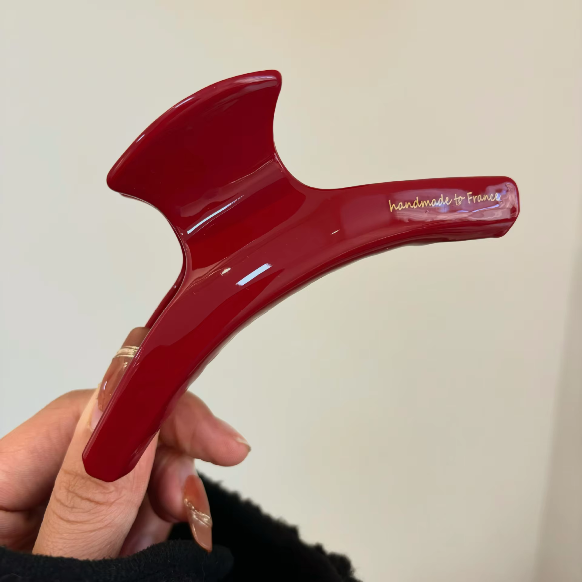 Grande pince à cheveux série rouge pour femmes