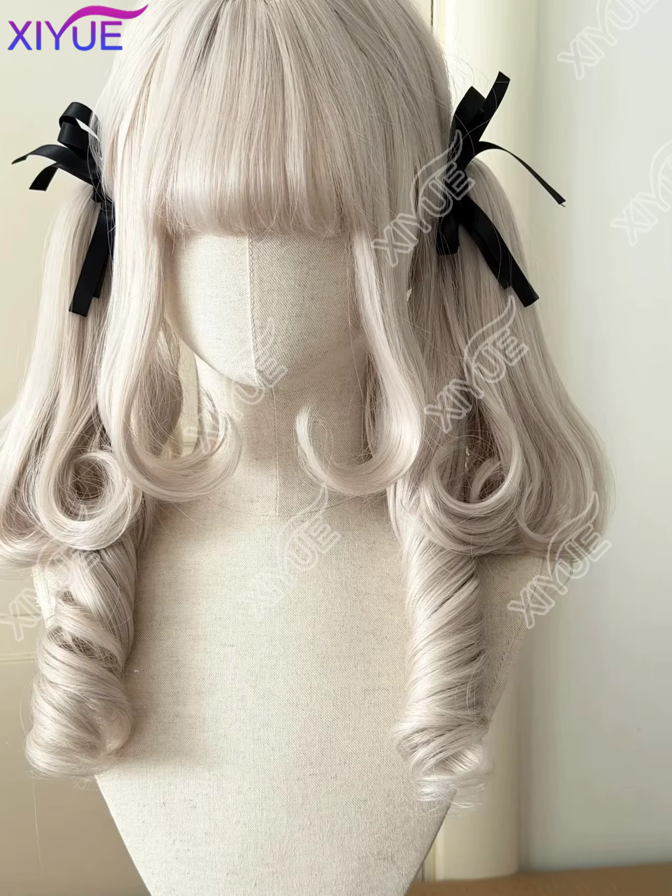 XIYUE oreilles de lapin synthétique princesse coupe Double queue de cheval Lolita perruque avec frange fille blanc gris