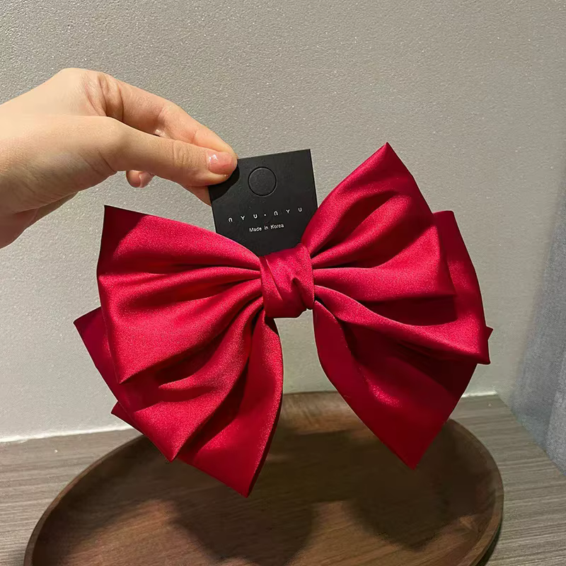 Pince à cheveux en ruban avec nœud élégant