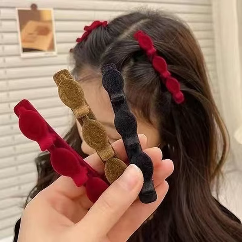 Pinces à cheveux tressées de couleur unie