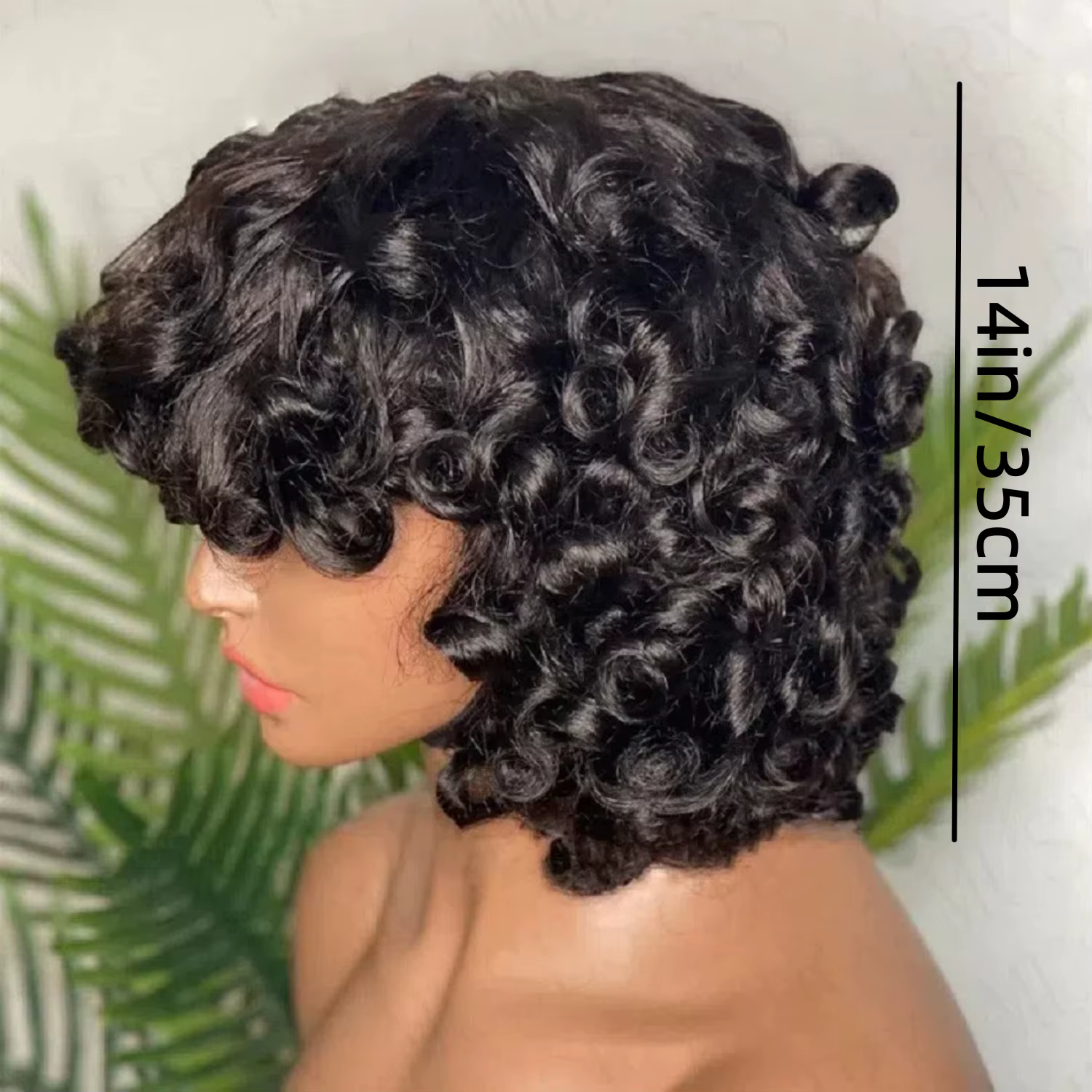 Cheveux bouclés moelleux à la mode