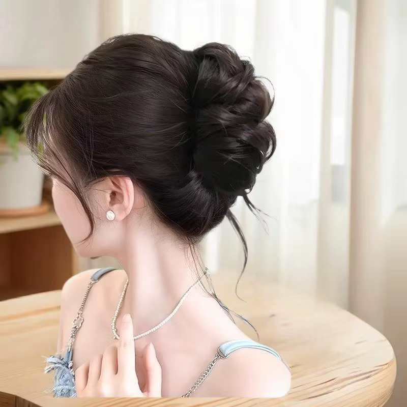 Chignon démélé artificiel