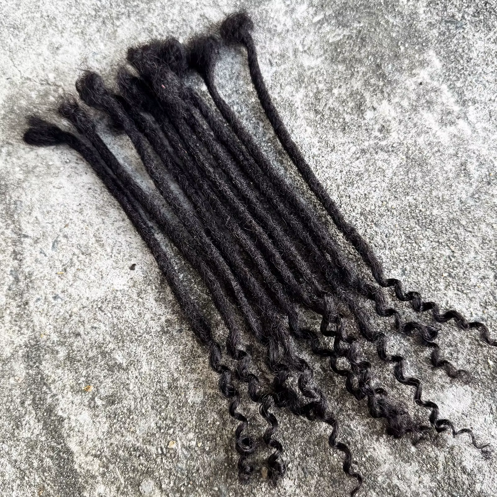 8-14 pouces Locs Dreadlock Extension cheveux humains avec extrémités bouclées 100% Permanent Huamn Hair Loc