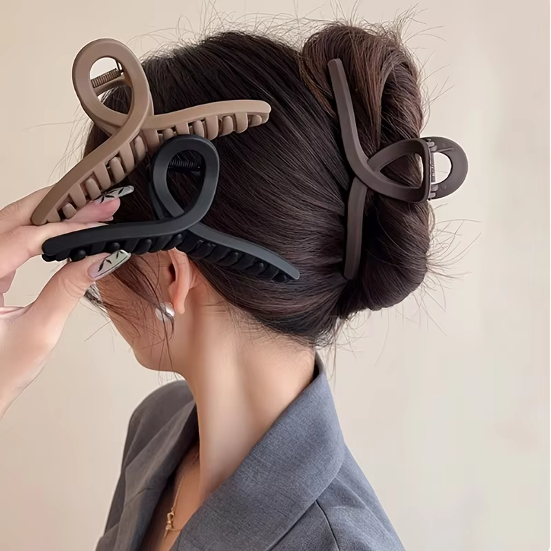3 pinces à cheveux élégantes et mates avec design antidérapant – parfaites pour les coiffures quotidiennes