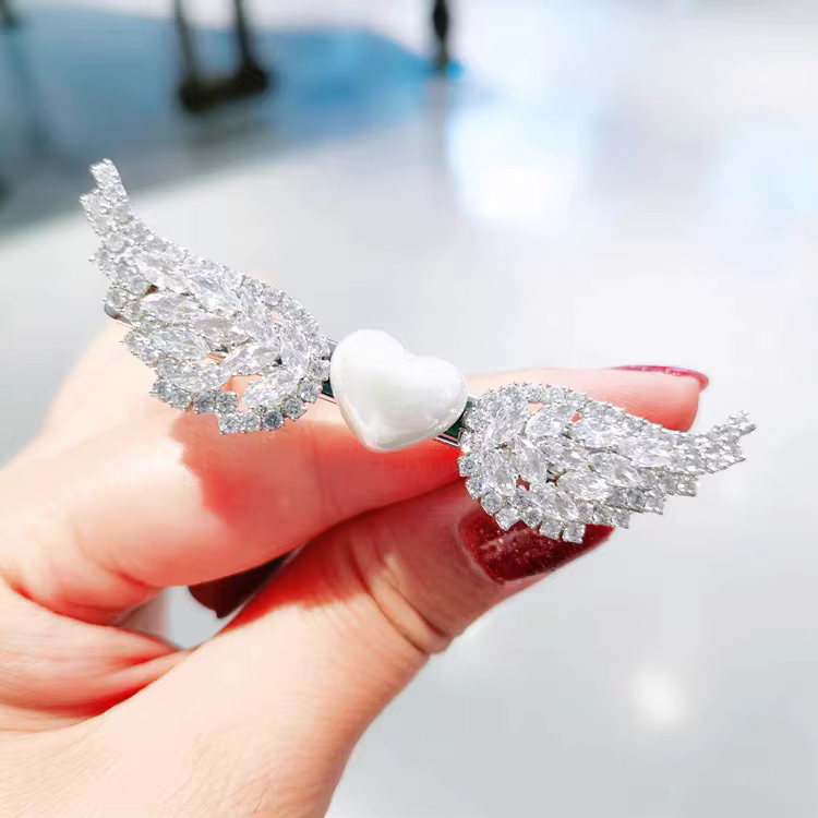Barrettes à cheveux en forme de cœur avec ailes d'ange