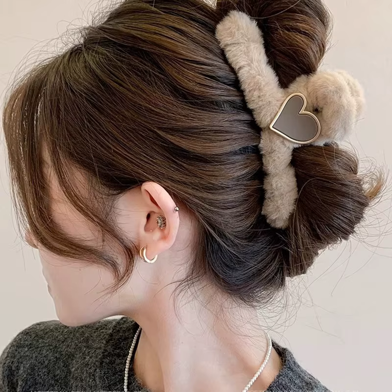 Pince à cheveux en peluche d'hiver pour femmes et filles